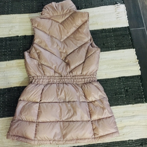 Athleta vest. - Picture 4 of 4